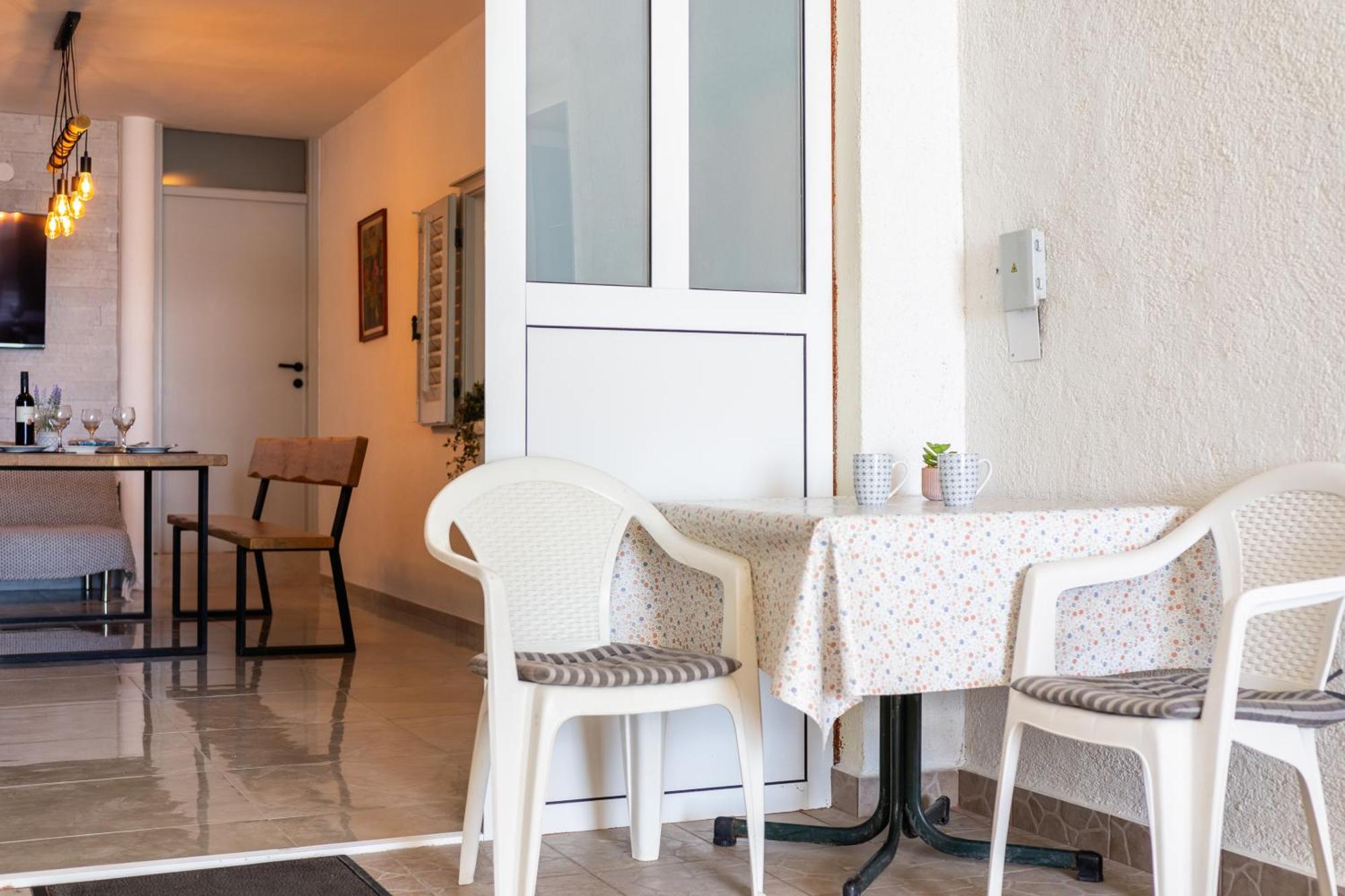 Apartmani Stanka โปดสตรานา ภายนอก รูปภาพ