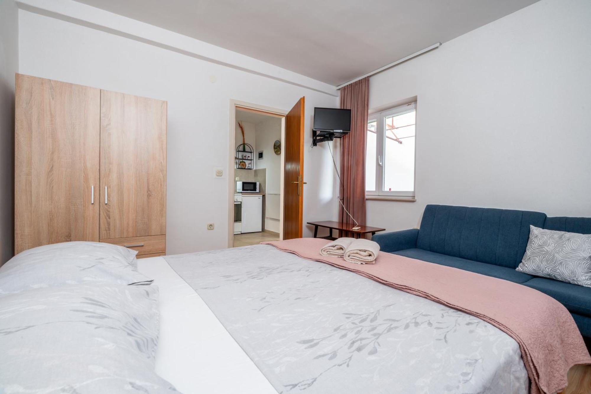 Apartmani Stanka โปดสตรานา ภายนอก รูปภาพ