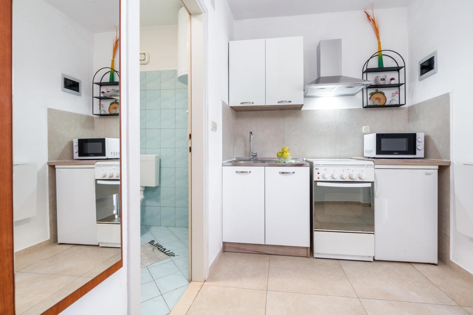 Apartmani Stanka โปดสตรานา ภายนอก รูปภาพ