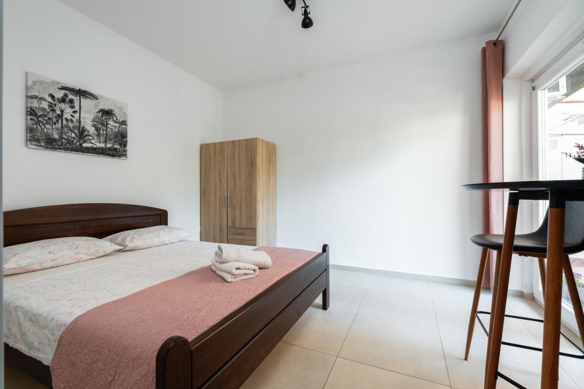 Apartmani Stanka โปดสตรานา ภายนอก รูปภาพ
